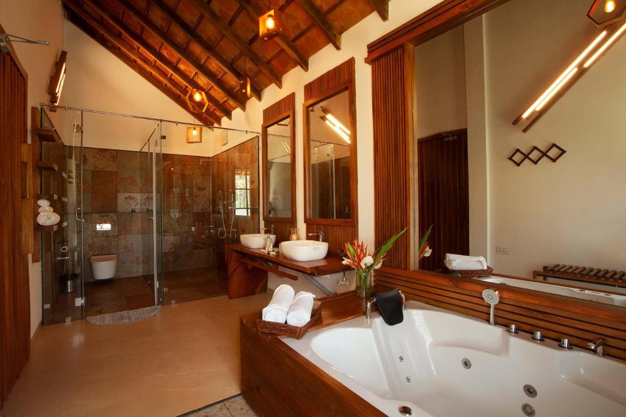 Stayvista At Cedar - Strelitzia 2Bhk With Breakfast And Jacuzzi Chikmagalūr 外观 照片
